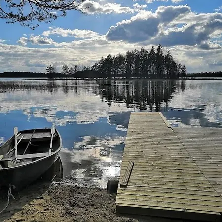 Comfortable Ainola, Lake. Willa Varkaus